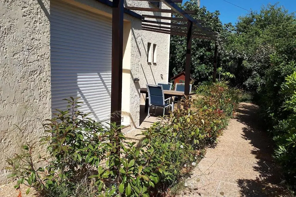 Appartement Les Pucines T1bis luxe rez de jardin climatisation plein sud à Six-Fours-les-Plages